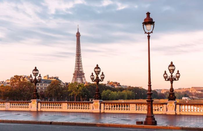 Weekly Deals: Round-trip flights to Paris starting at $400 for spring, fall and winter travel