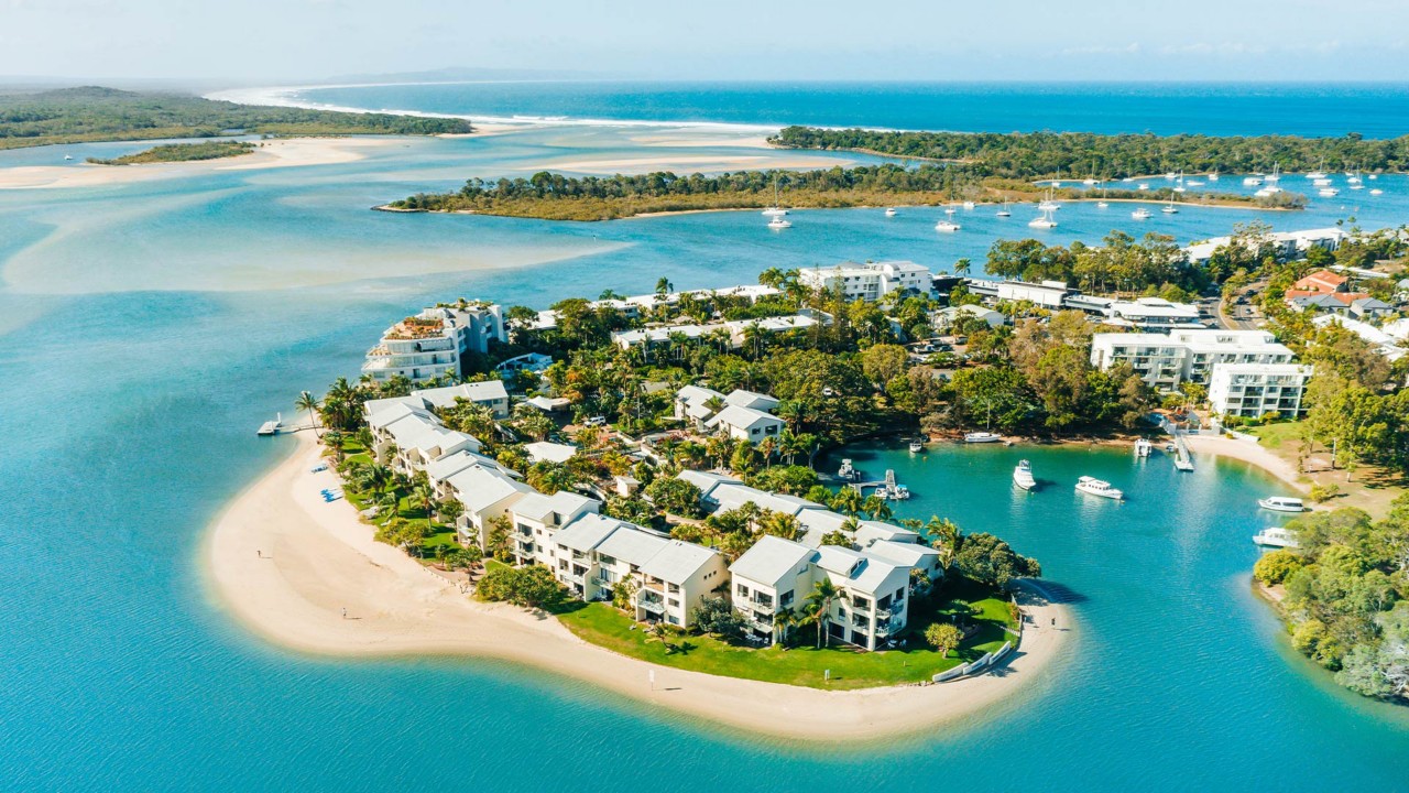 Weekly Deals: Save $200 on a beachfront Sunshine Coast stay