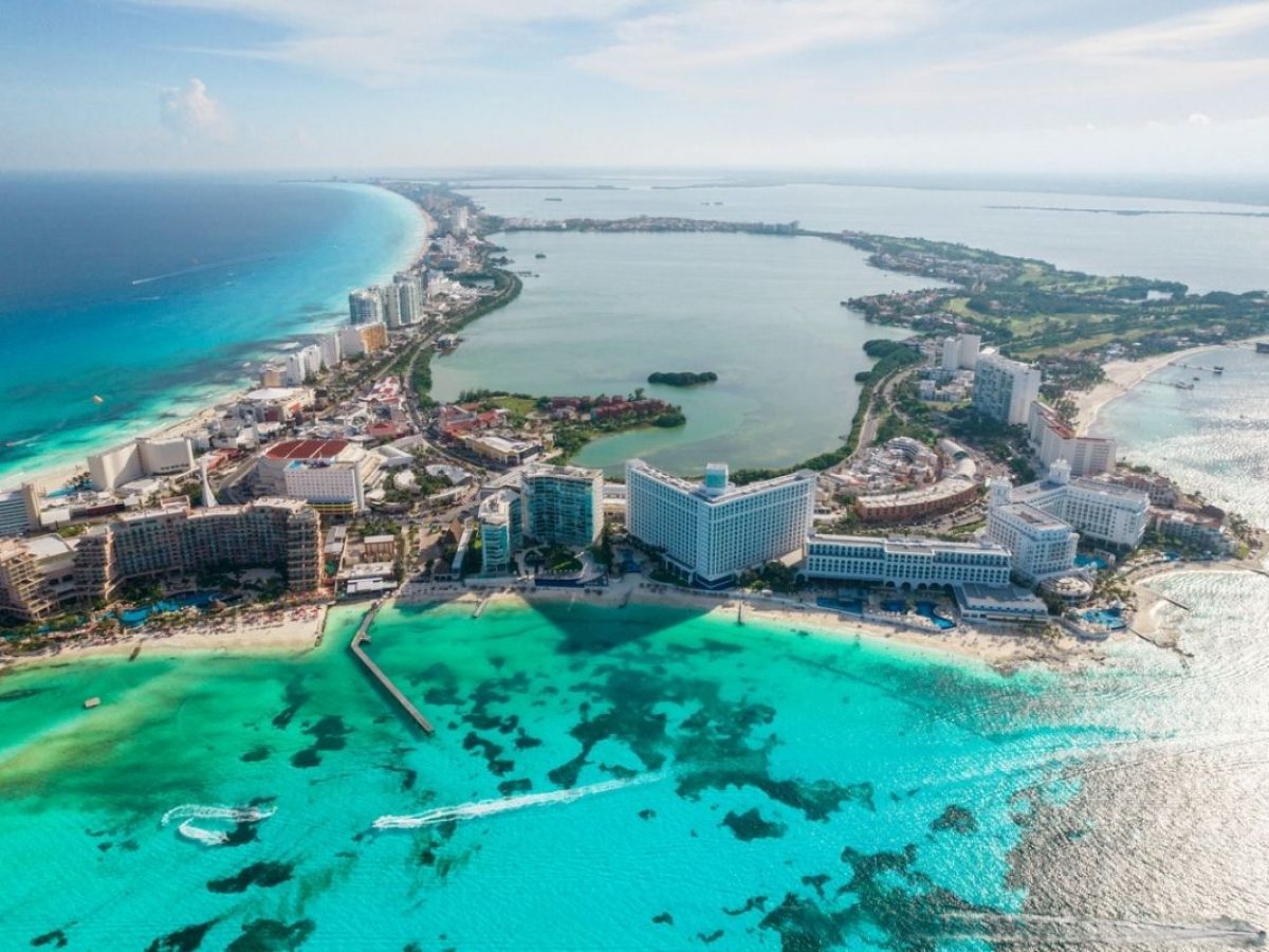 Weekly Deals: $459 – Cancun 5-Star All-Inclusive Escape w/Air (Up to 58%)